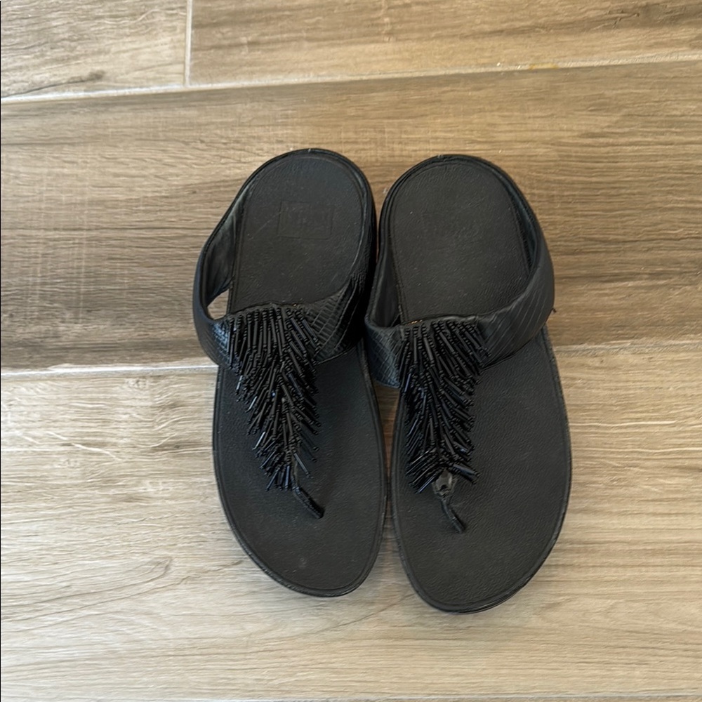 Fitflop 8 Rumba toe post thong sandals
